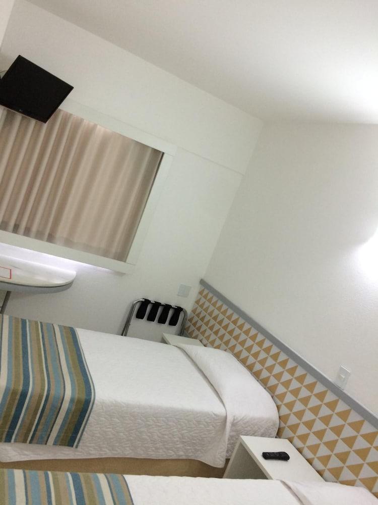 Ibis Budget Salvador Extérieur photo